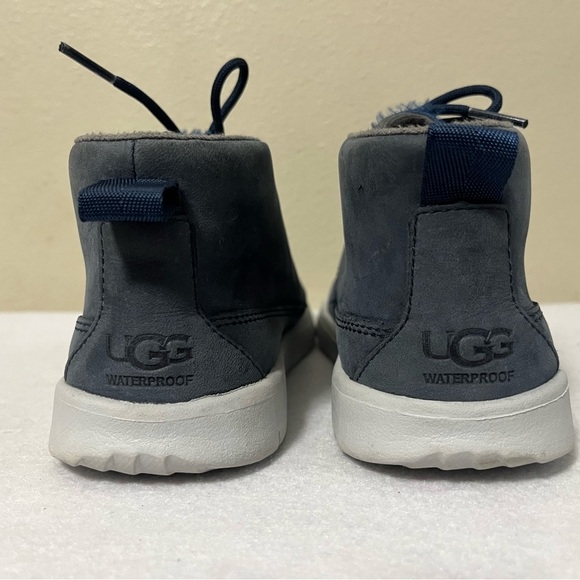 UGG Canoe Waterproof Chukka Boots 1105181K Leather Navy Blue Kids sz 2 - Picture 4 of 8